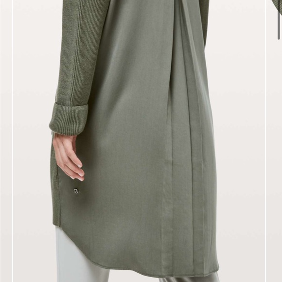 Lululemon Still At Ease Wrap (size 8) Grey Sage - Picture 5 of 10